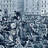 1938 онд Австрид Германы цэргүүдийг угтан авч байгаа нь