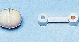 Устөрөгчийн молекулын бөмбөлөг ба саваат бөмбөлөг загвар