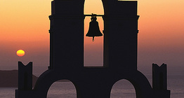 Санторини арал дээрх хонхнууд