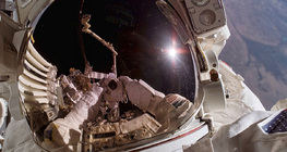 Сансрын нисэгчийн сельфи