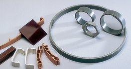 Хатуу PVC материалаар хийсэн зүйлс