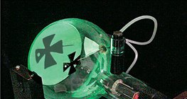 Катодын туяа шулуун шугамаар тархдаг