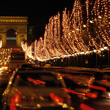 Парис дахь Ялалтын нумын ойролцоох замын хөдөлгөөн