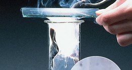 Магнийн нүүрстөрөгчийн давхар исэл дэхь шаталт