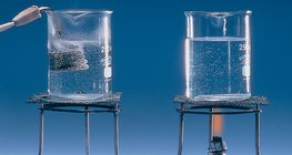 Дүрдэг ус буцалгагчийн энергийн алдагдал нь ил галныхаас бага байдаг