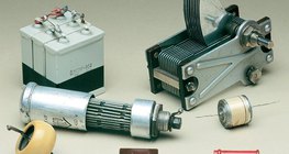 Конденсаторууд