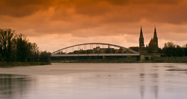 Тиса мөрөн Сегед хотын дэргэд, Унгар улс