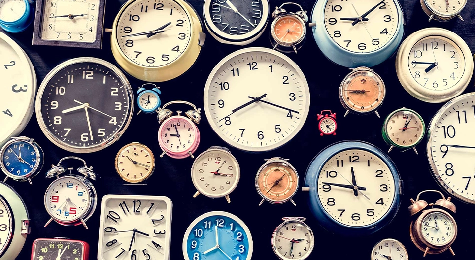 Цаг нисэн өнгөрдөг